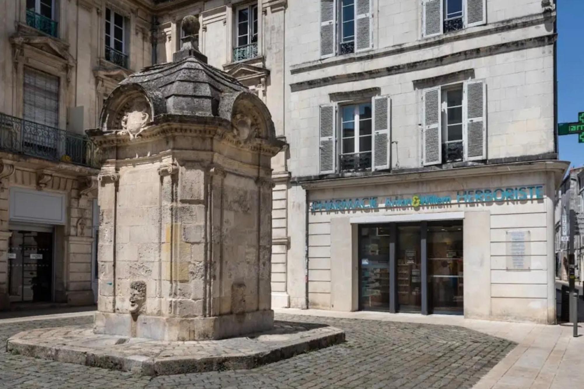 Les Apparts De Charly Duplex Cosy Au Marche Hyper Centre La Rochelle Tout A Pied Экстерьер фото